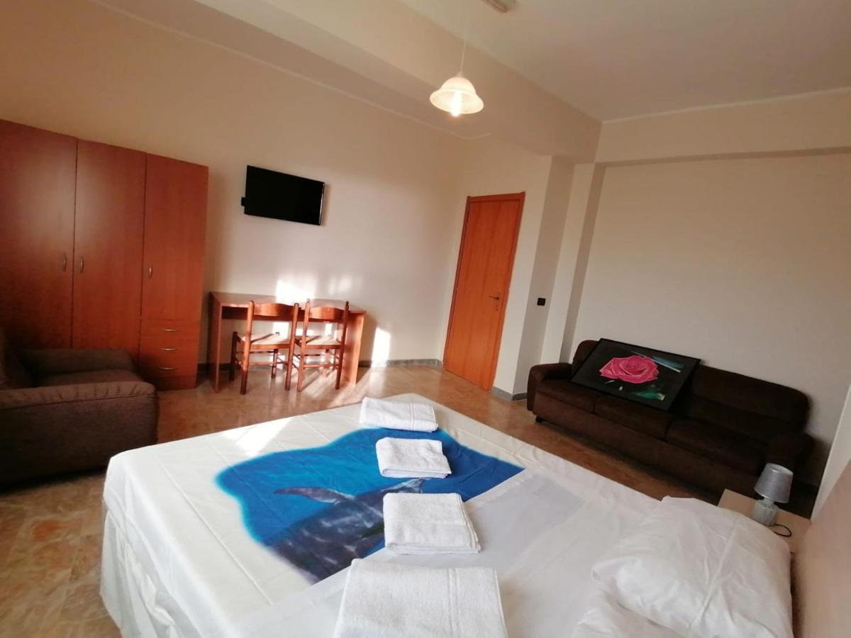 Bed And Breakfast Lagiocosa Reggio Calabria Exterior foto